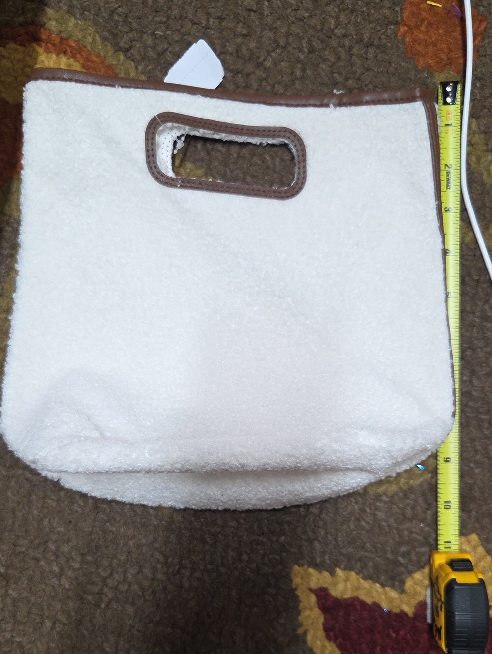 Bath&BodyWorks:  Fluffy On The Go Bag